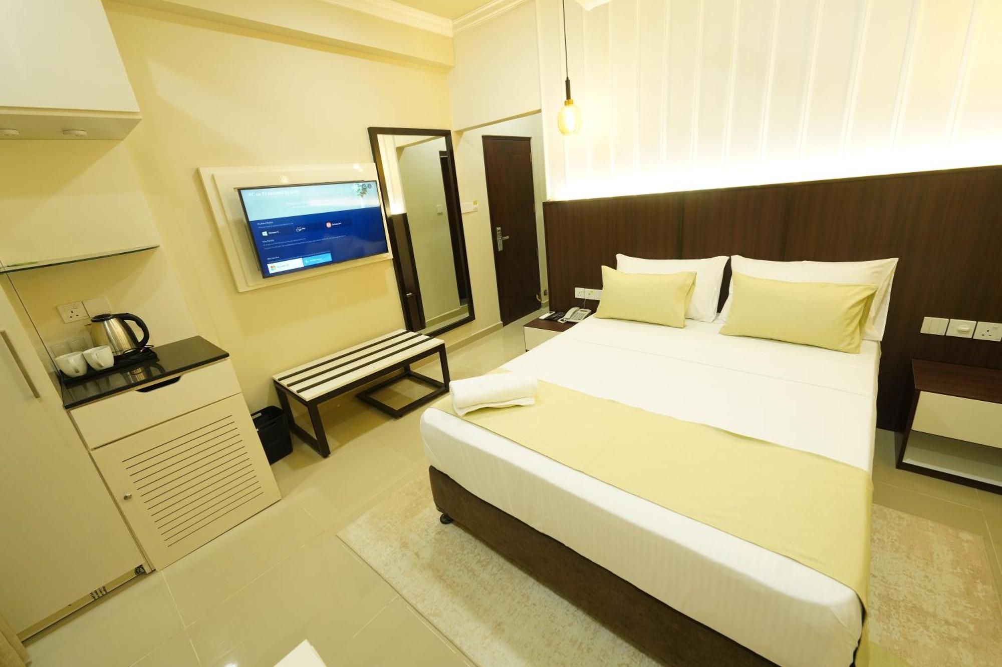 רטנאפורה Hotel Grand Amanee מראה חיצוני תמונה