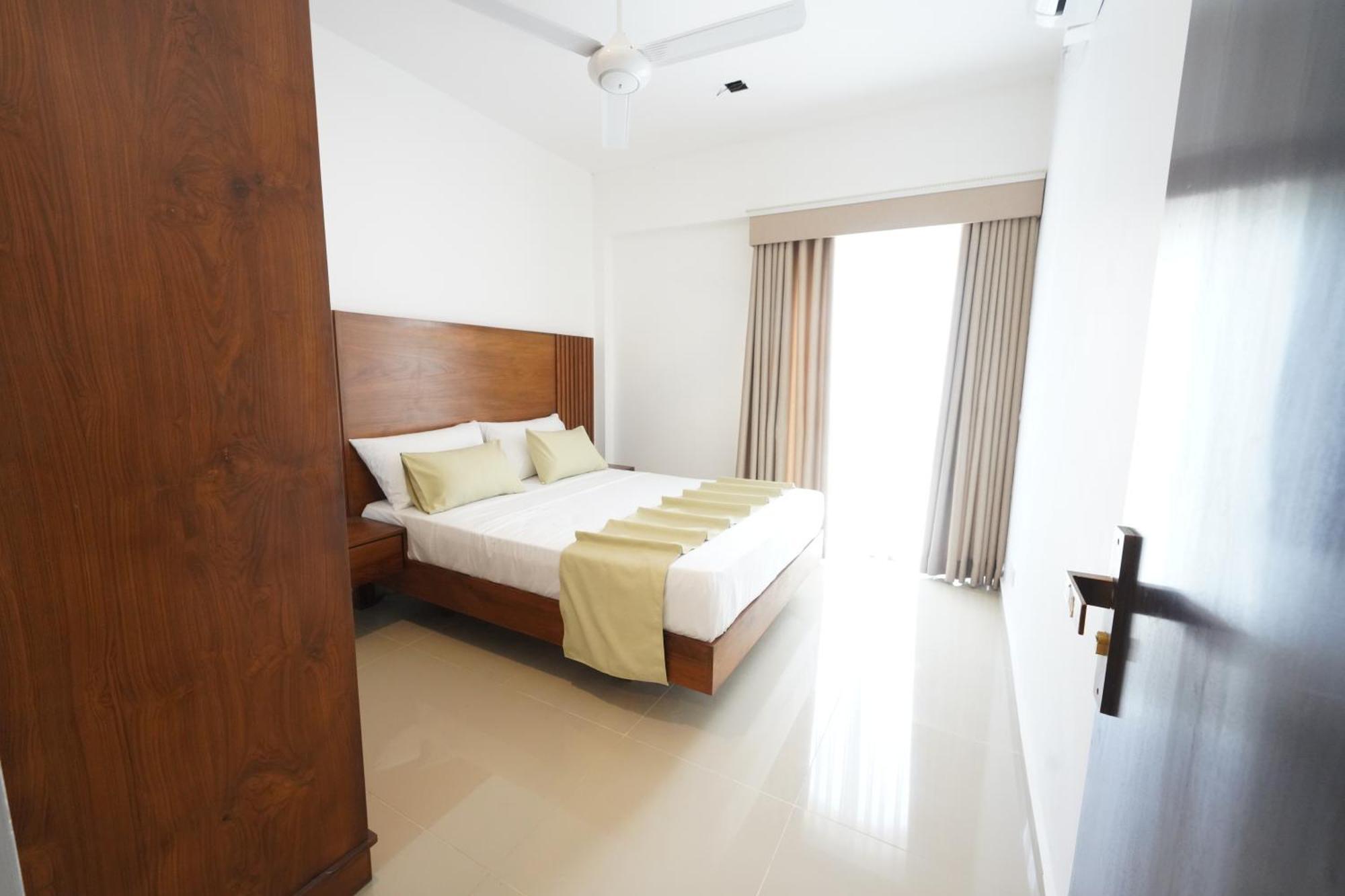 רטנאפורה Hotel Grand Amanee מראה חיצוני תמונה