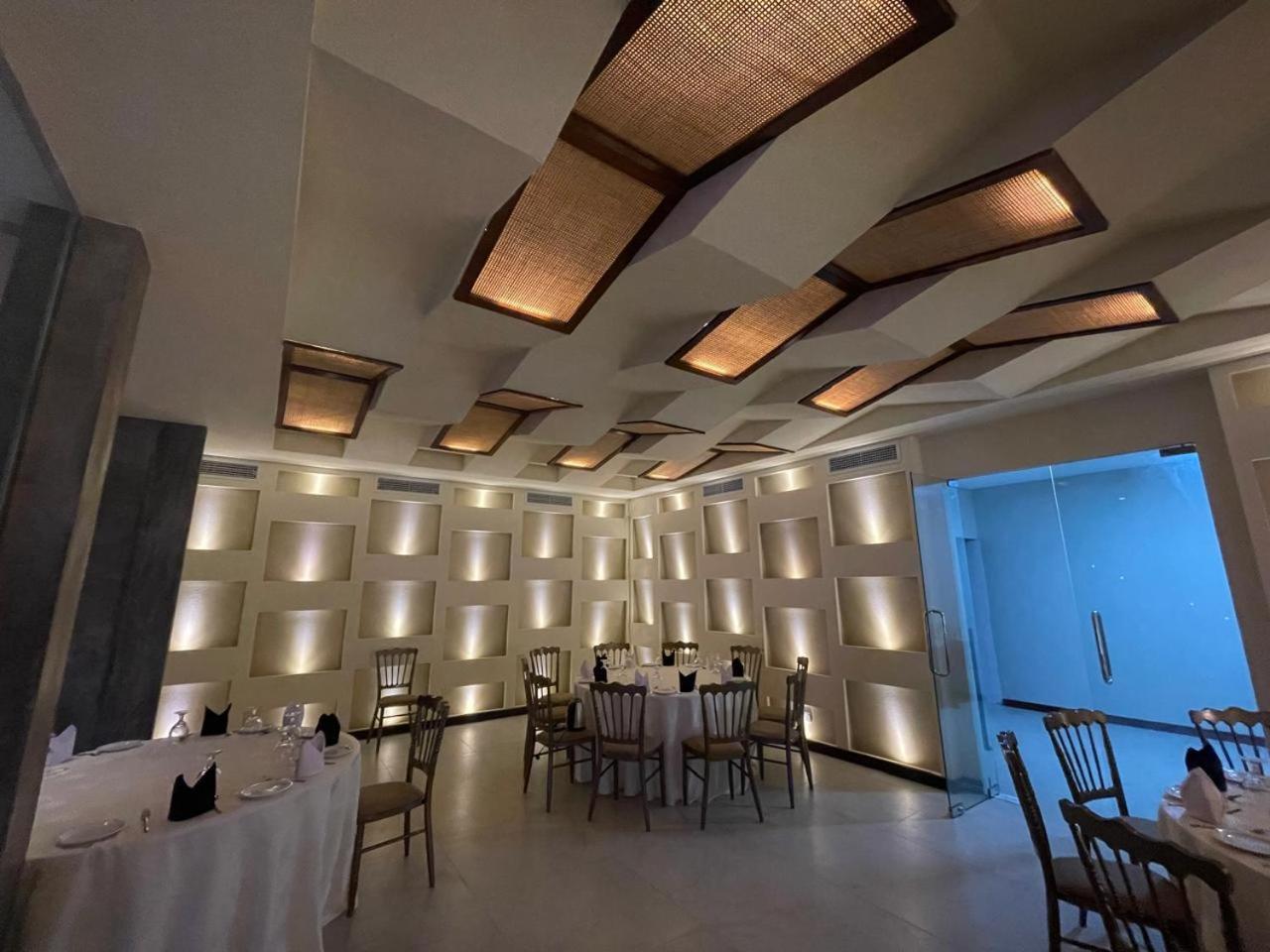 רטנאפורה Hotel Grand Amanee מראה חיצוני תמונה